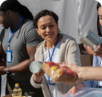 Volunteers distributing food